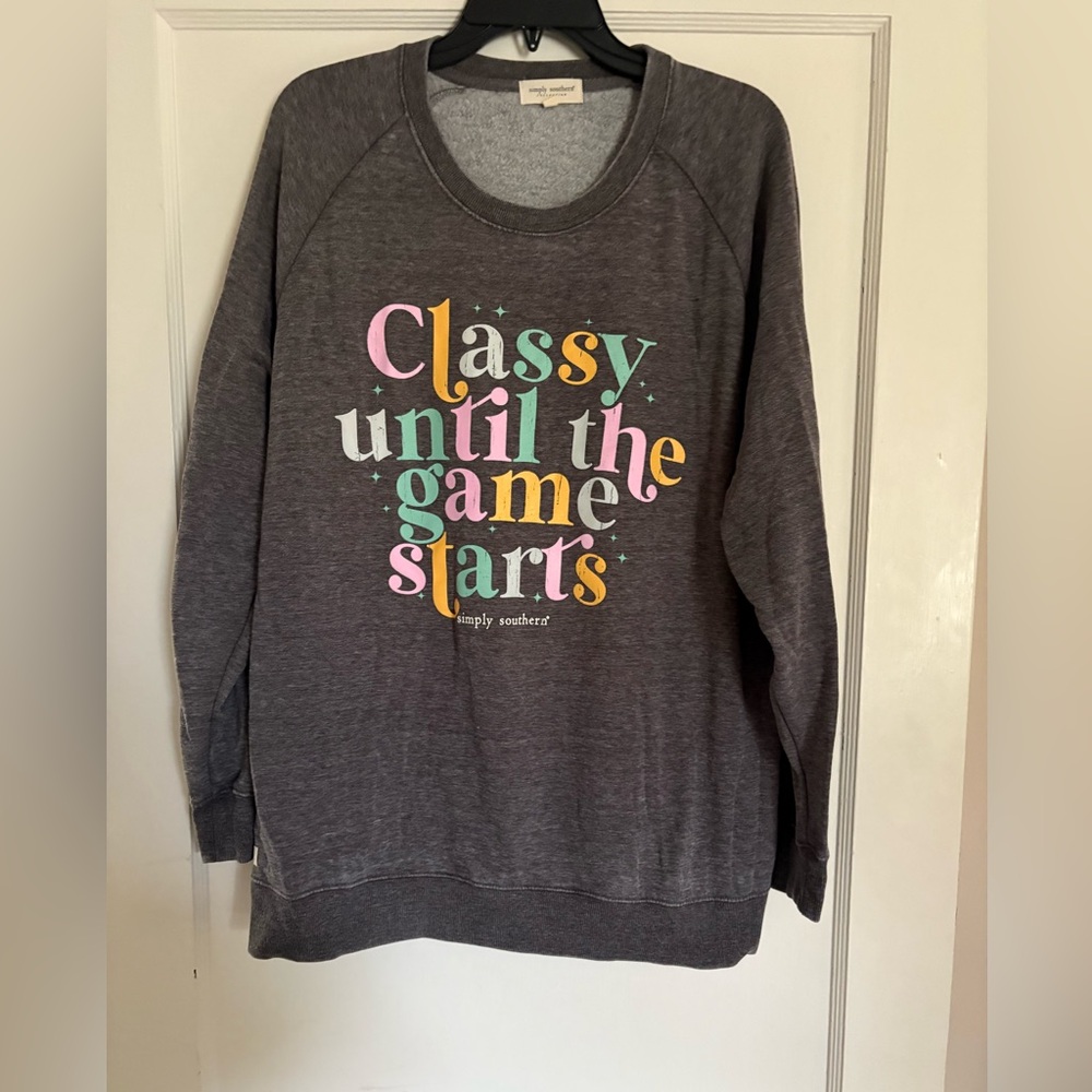 Simply Southern 'Classy Until The Game Starts' Graphic Sweatshirt Size XL - LNC